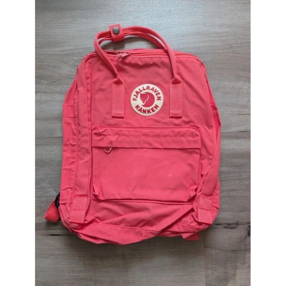 Fjallraven Kanken Pink Backpack (U1)